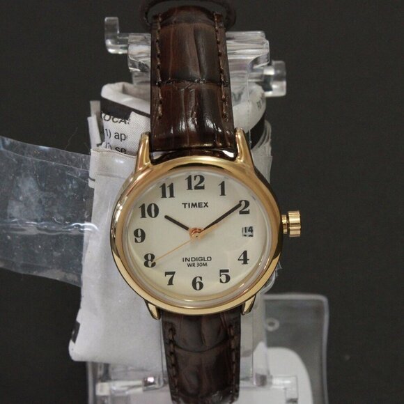 Easy Reader Retro Design Ladies Quartz Watch With Indiglo  By Timex 25mm main image 10